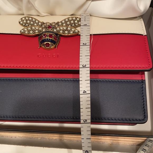 GUCCI NEVER USED, dust bag and tags $1,200 or BEST OFFER - Picture 8 of 9